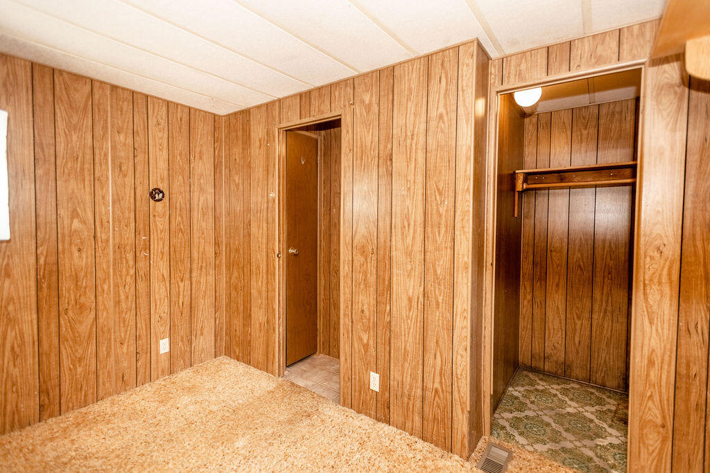 60153 Navajo Road Bend, OR 97702 - Photo 13 of 20 Bed