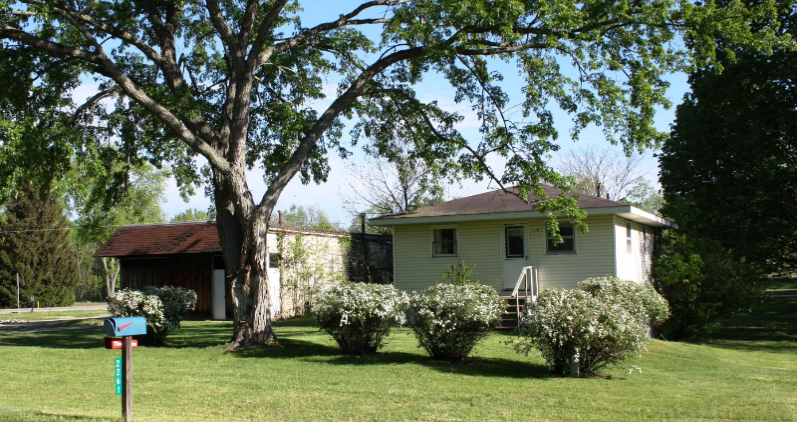 2261 Warren Road Niles, MI 49120 - Photo 10 of 35 IMG_3504