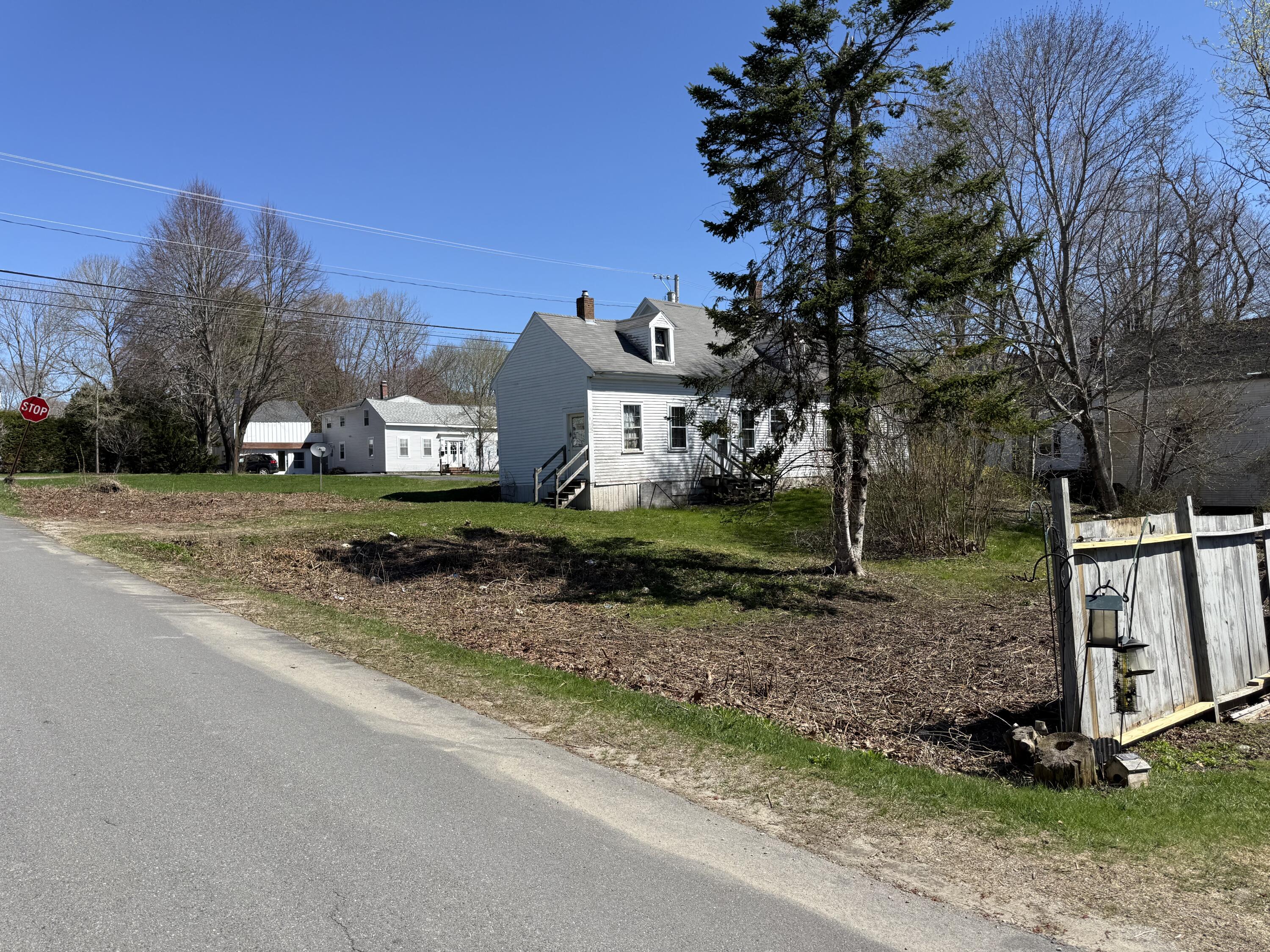 52 Main Street Thomaston, ME 04861 - Photo 5 of 15