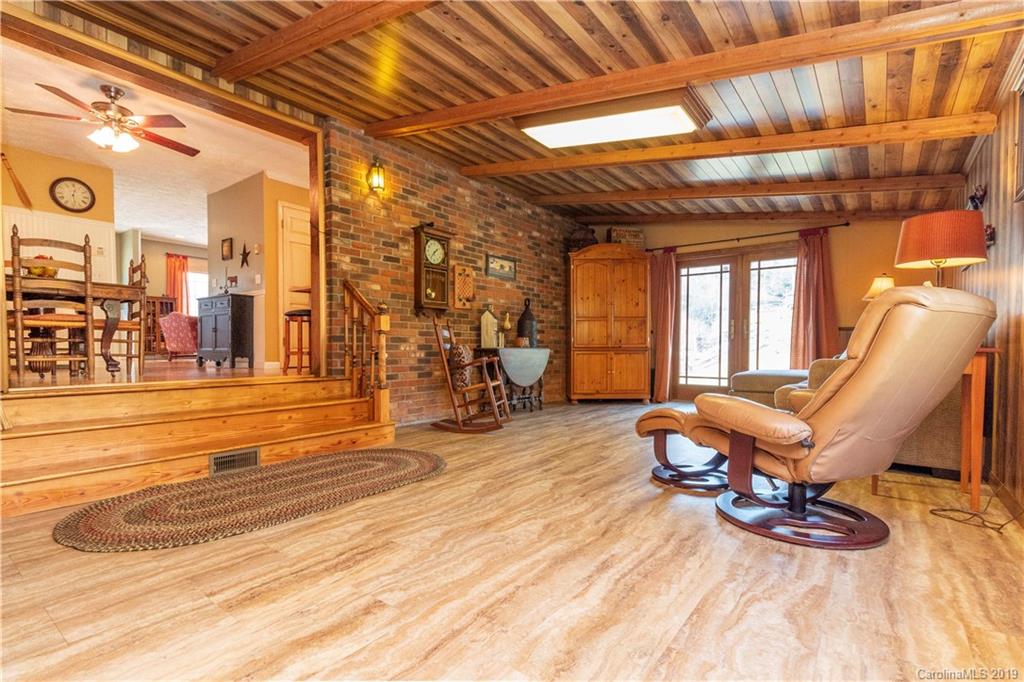 201 Morgan Branch Road Leicester, NC 28748 - Photo 12 of 36 Gallery Image 12