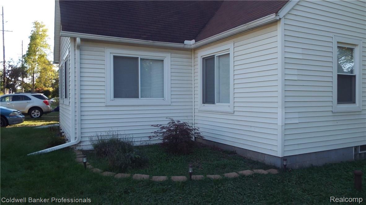 265 North St John Road Highland, MI 48357 - Photo 3 of 42 DSCF4044.JPG