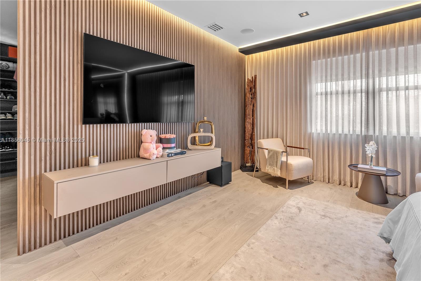 4335 Southwest 173rd Avenue Miramar, FL 33029 - Photo 14 of 59 a bedroom with furniture and a bathtub