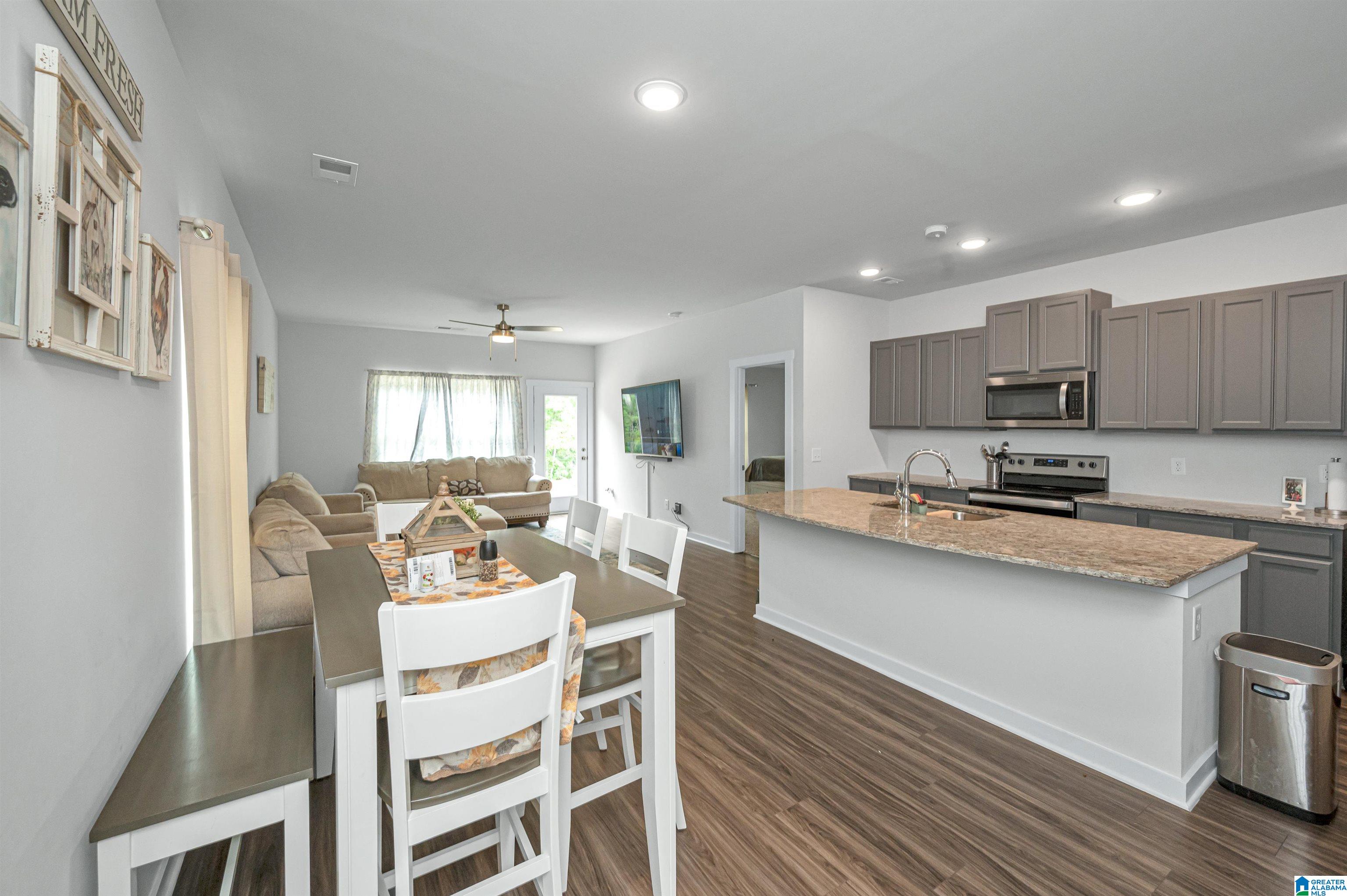 657 Blackberry Glenn Springville, AL 35146 - Photo 10 of 35