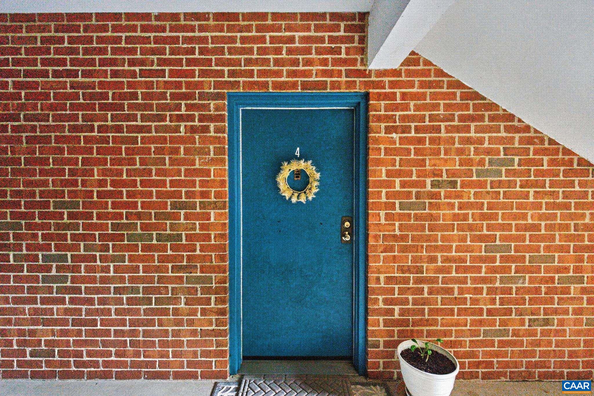 114 Turtle Creek Road, Unit 4 Charlottesville, VA 22901 - Photo 3 of 41 a view of door