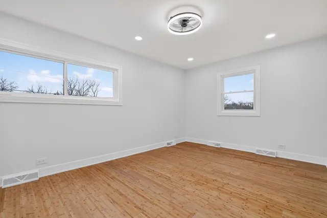 $920,000 | 200 Pine Street, Prospect Heights, IL 60070