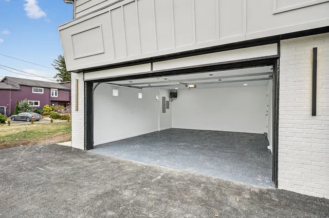 $920,000 | 200 Pine Street, Prospect Heights, IL 60070