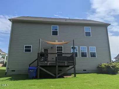 a front view of house with yard