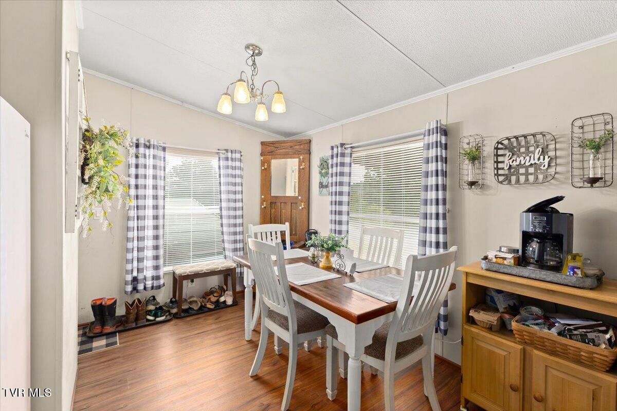 12207 Reedy Creek Road Bristol, VA 24202 - Photo 6 of 43 39-128A2685