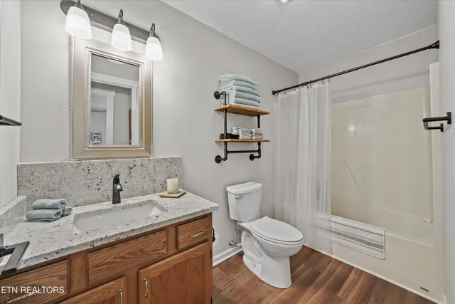 $699,500 | 3225 Laurelwood Avenue, Sevierville, TN 37862