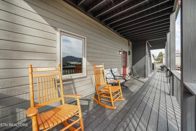 $699,500 | 3225 Laurelwood Avenue, Sevierville, TN 37862