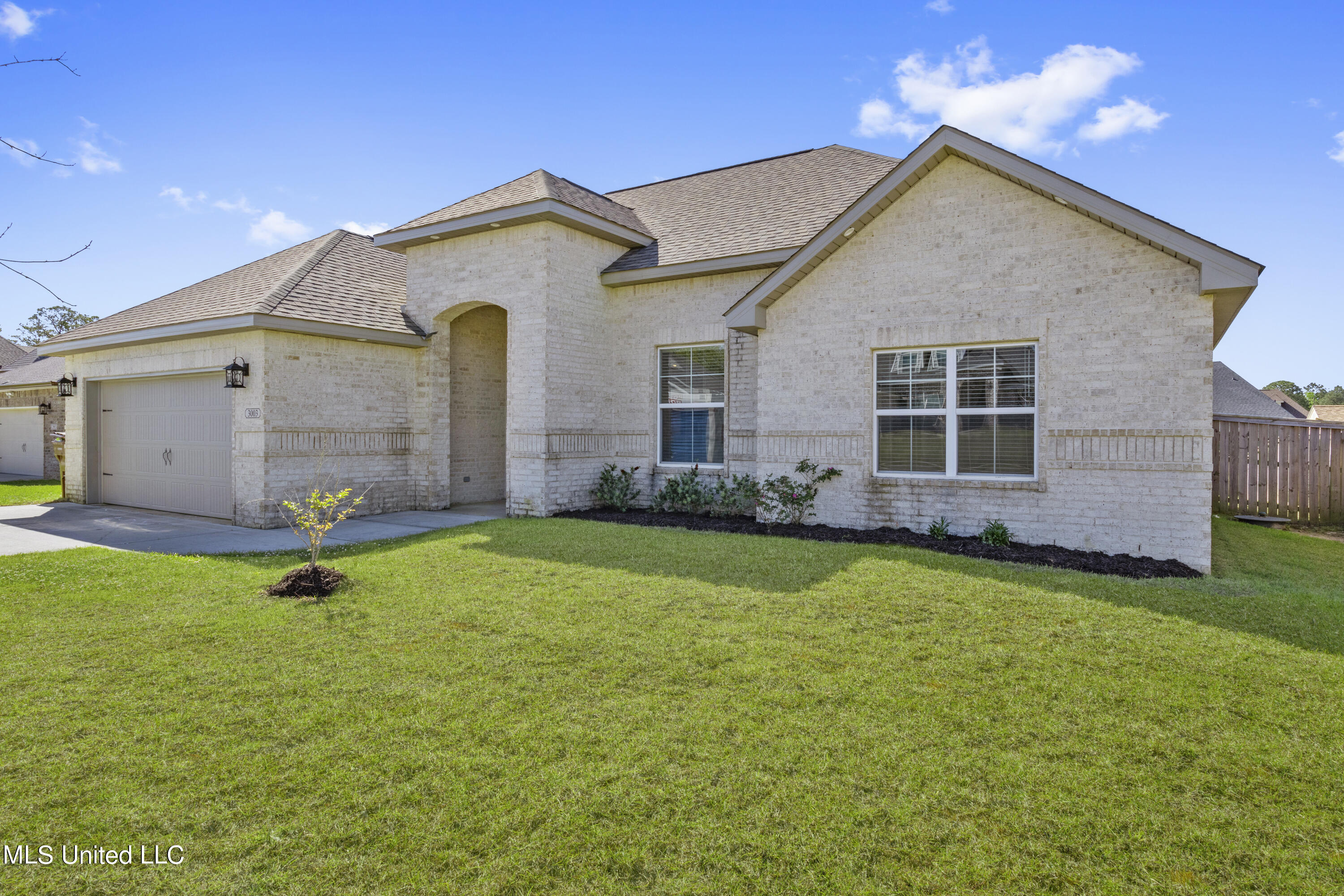3003 Rue Acadian Gardens D'Iberville, MS 39540 - Photo 1 of 31 001 (13)