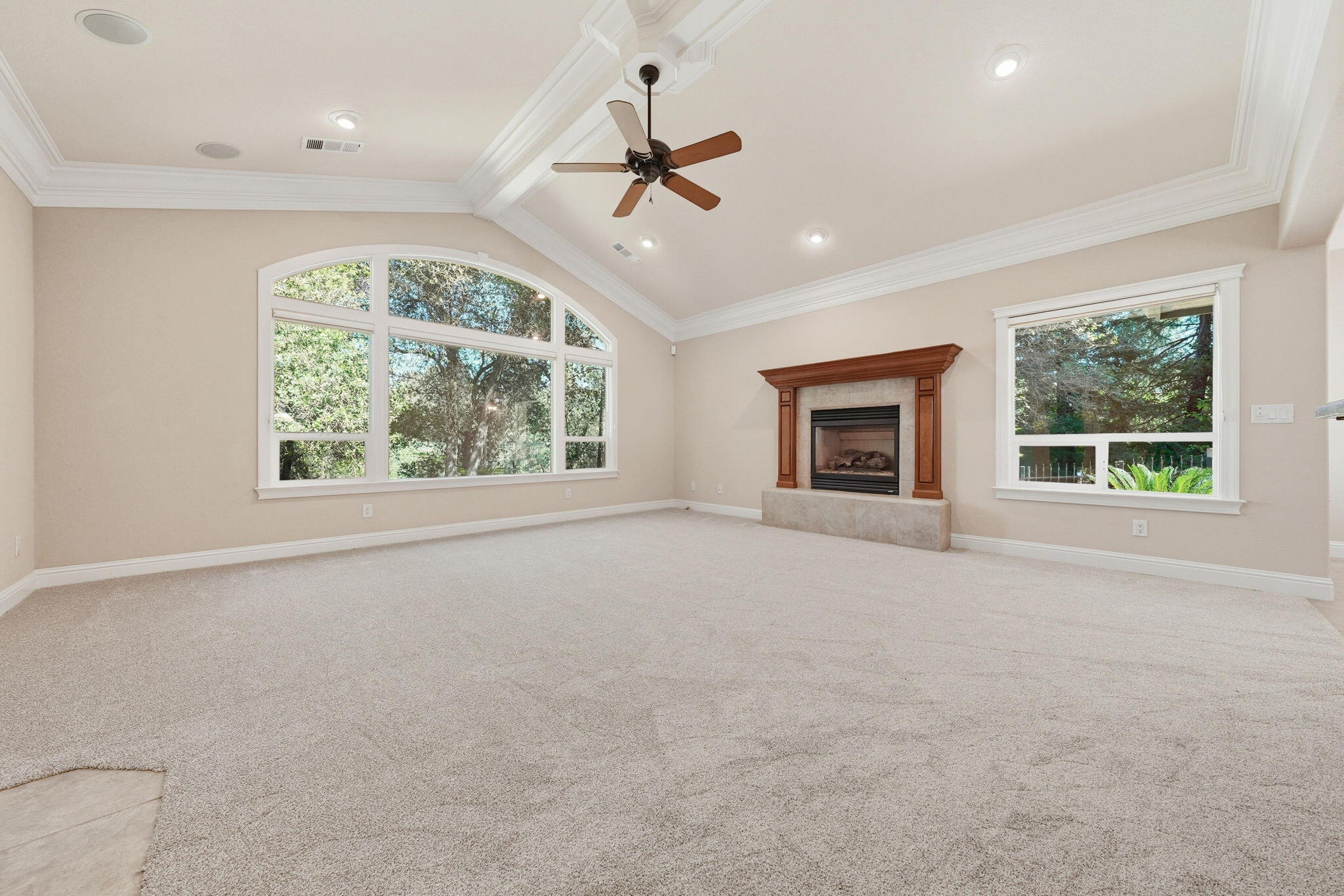 13457 Tierra Heights Road Redding, CA 96003 - Photo 10 of 56 10-web-or-mls-IMG-10