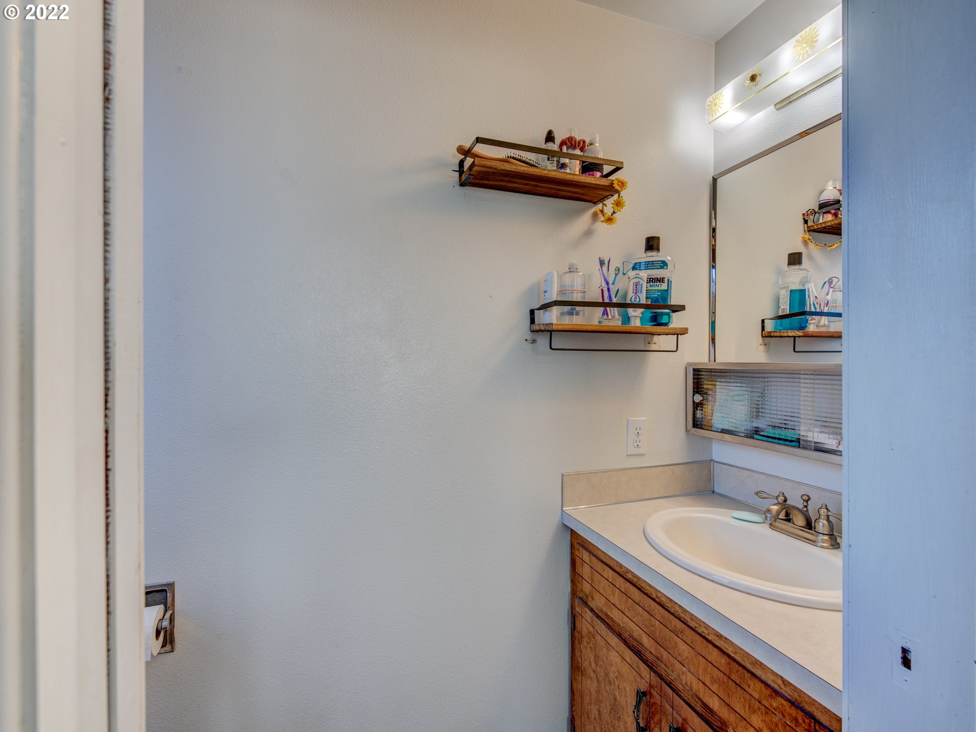 3740 Marshall Avenue Eugene, OR 97402 - Photo 15 of 23