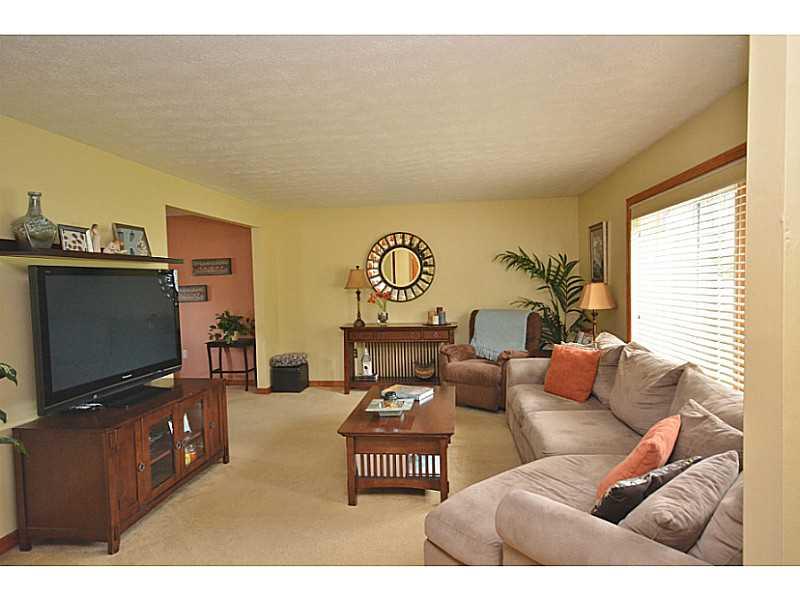 109 Phillips Lane McKees Rocks, PA 15136 - Photo 3 of 25 Living Room. Light and bright spacious living room.