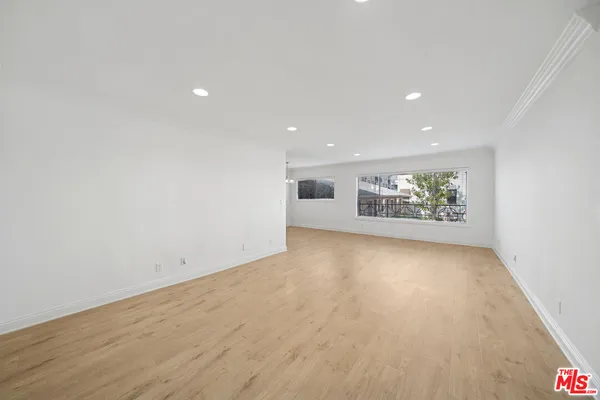 $3,500 | 133 North Swall Drive, Unit 203, Beverly Hills, CA 90211