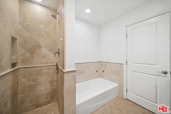 $3,500 | 133 North Swall Drive, Unit 203, Beverly Hills, CA 90211