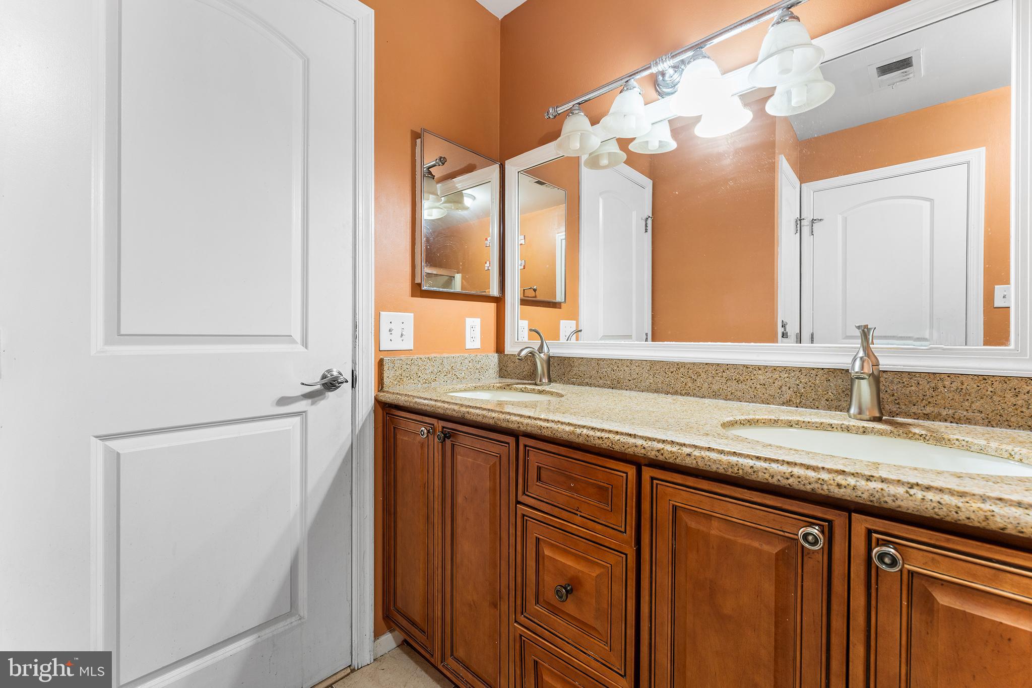 17 Joel Court Lindenwold, NJ 08021 - Photo 25 of 43