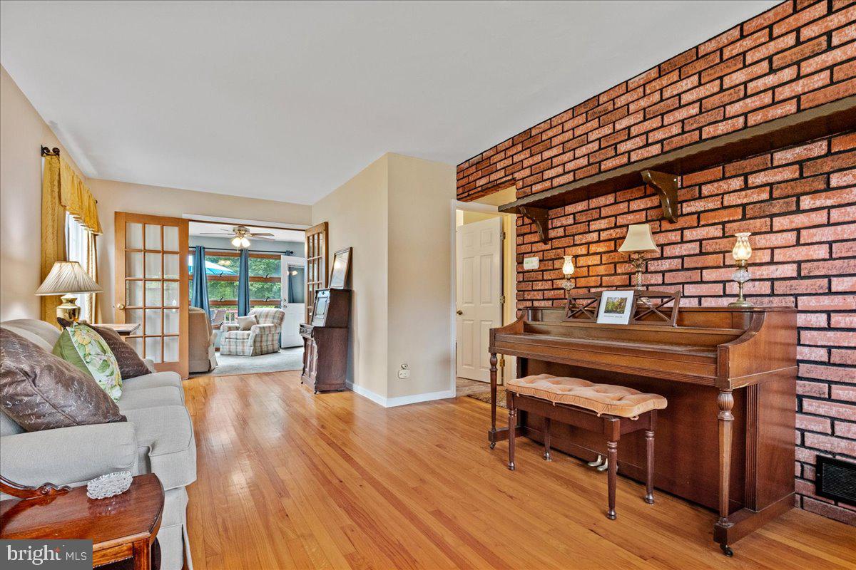 31 Brockton Road Hamilton, NJ 08619 - Photo 8 of 35