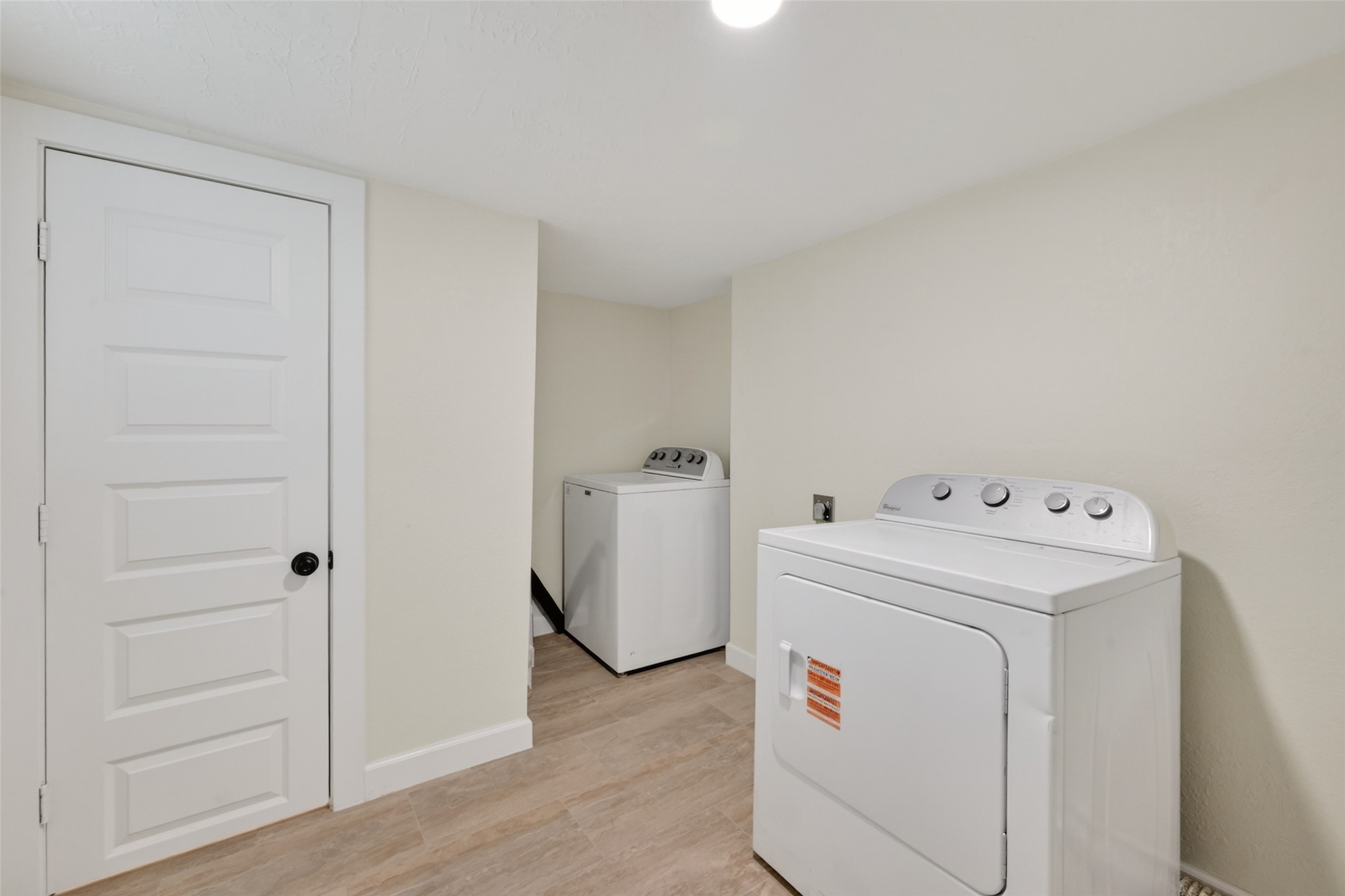 2118 Webster Street, Unit 3 Houston, TX 77003 - Photo 24 of 24 a utility room with dryer and washer