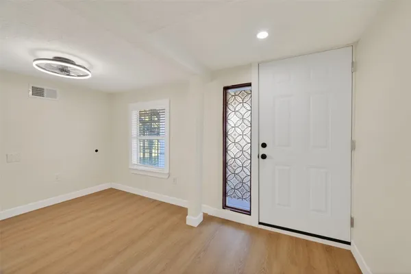 $1,350 | 2118 Webster Street, Unit 3, Houston, TX 77003