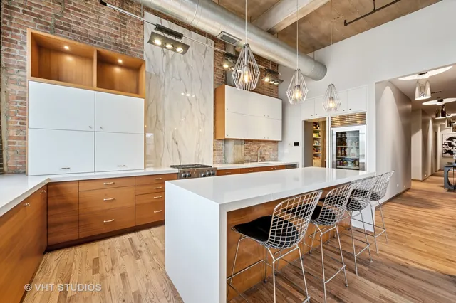 $2,175,000 | 1327 West Washington Boulevard, Unit 5CD, Chicago, IL 60607