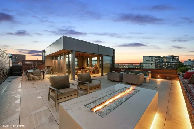 $2,175,000 | 1327 West Washington Boulevard, Unit 5CD, Chicago, IL 60607