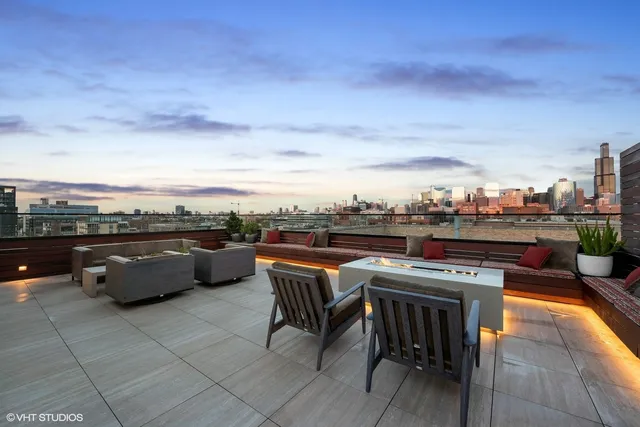 $2,175,000 | 1327 West Washington Boulevard, Unit 5CD, Chicago, IL 60607