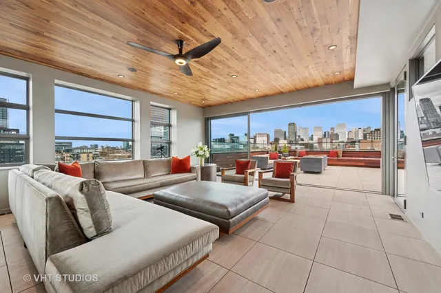 $2,175,000 | 1327 West Washington Boulevard, Unit 5CD, Chicago, IL 60607