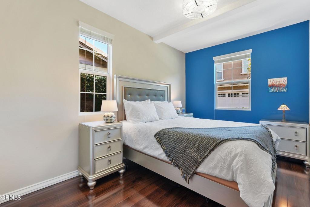 1424 Donegal Way Oxnard, CA 93035 - Photo 22 of 64 a bedroom with a bed and window
