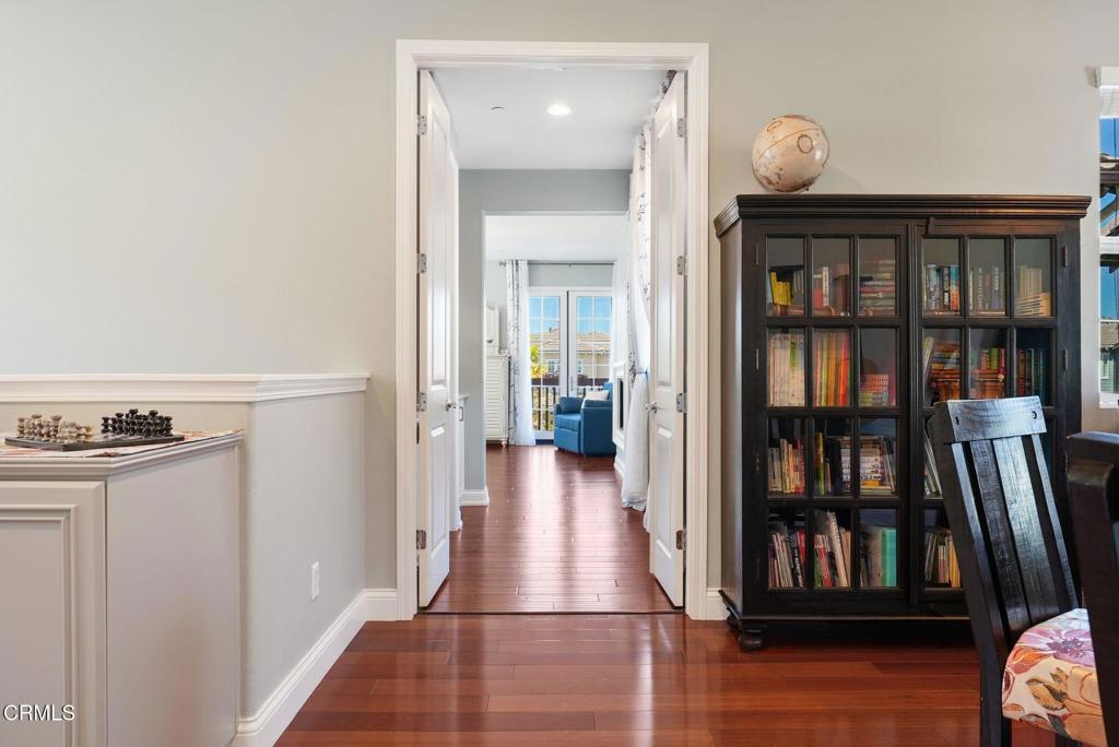 1424 Donegal Way Oxnard, CA 93035 - Photo 36 of 64 a view of a livingroom with furniture and hardwood floor