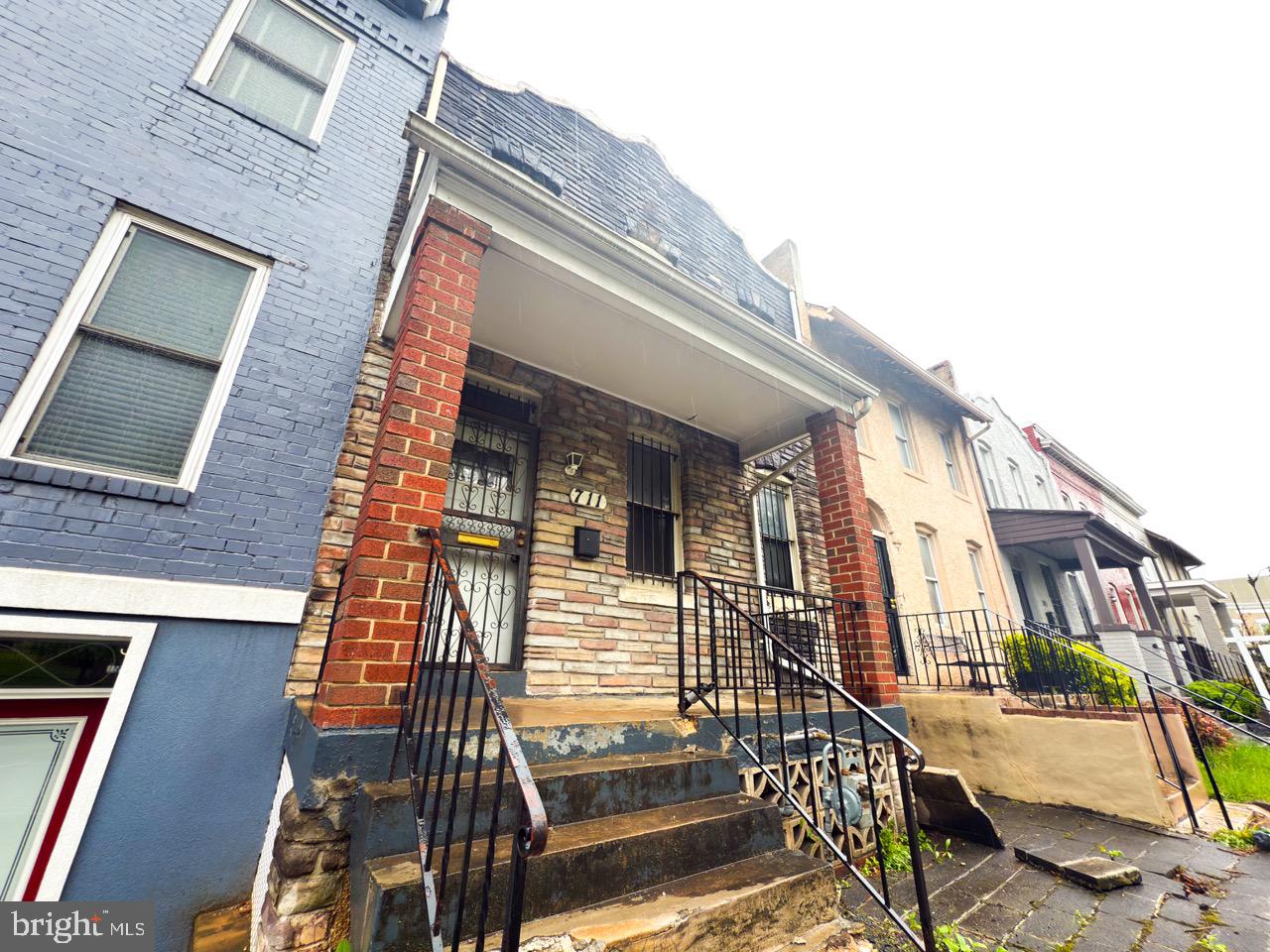 711 Florida Avenue Northeast Washington, DC 20002 - Photo 2 of 46 a view of a building
