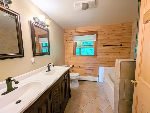 $1,249,950 | 187 East Hill Road, Woodbury, VT 05658