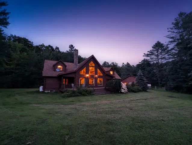 $1,249,950 | 187 East Hill Road, Woodbury, VT 05658