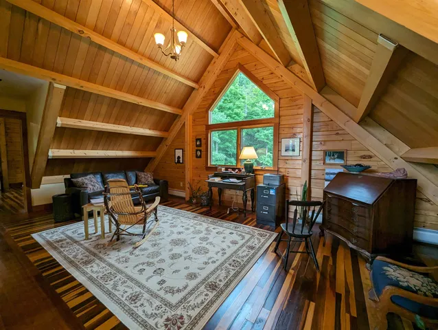 $1,249,950 | 187 East Hill Road, Woodbury, VT 05658