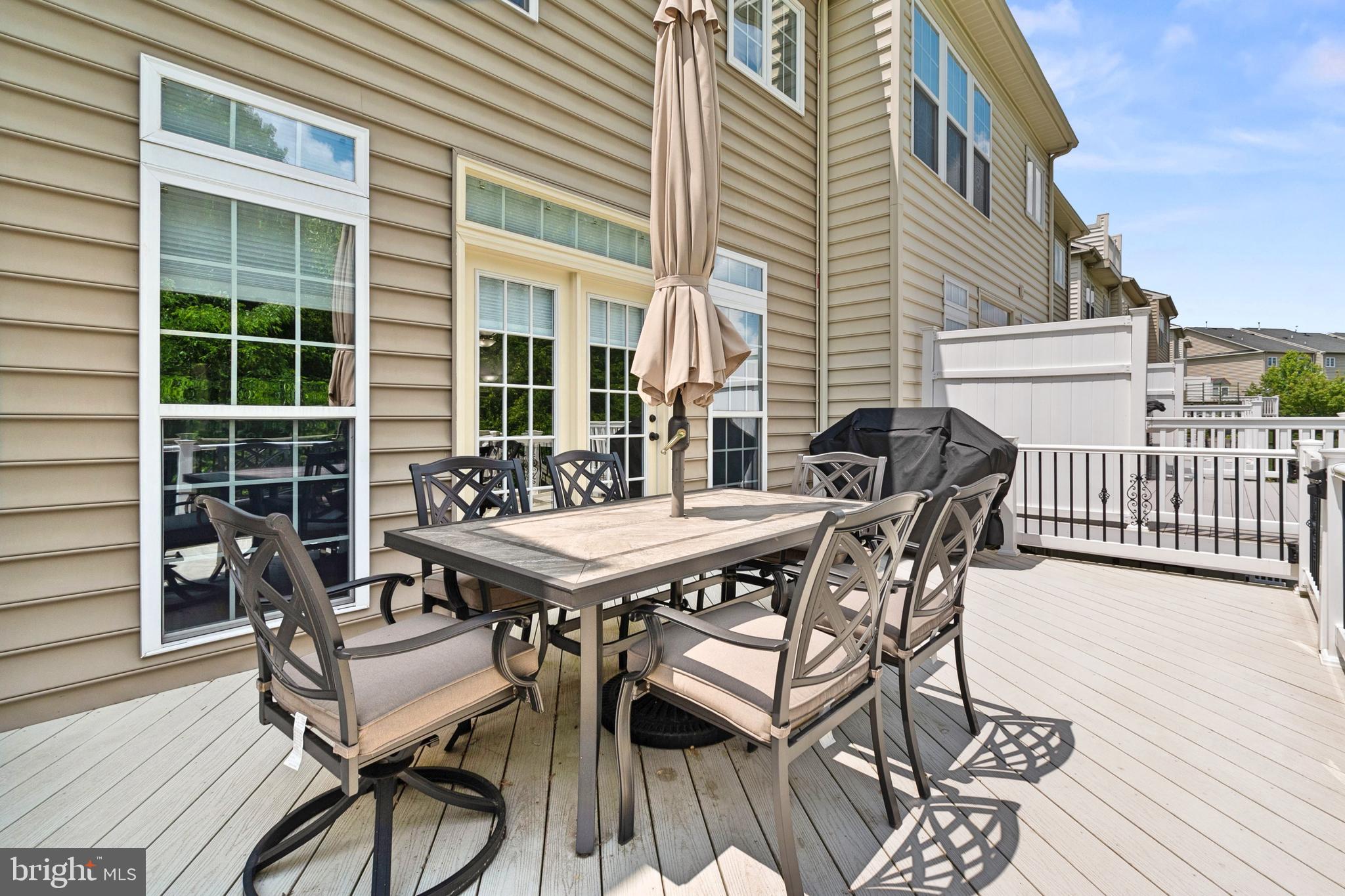 1567 Rutland Way Hanover, MD 21076 - Photo 20 of 49 Rear Deck