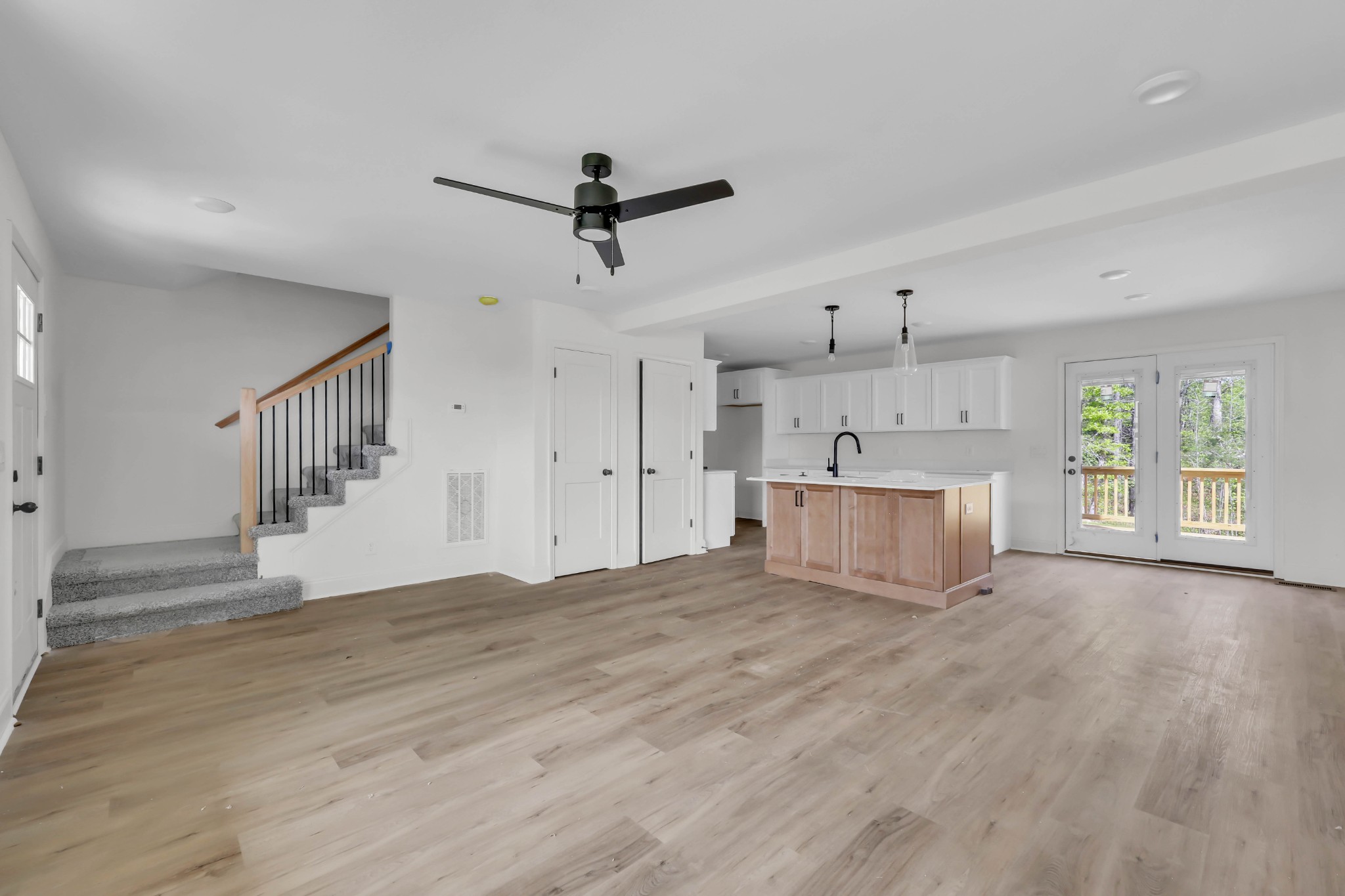 245 Wayne Hall Road Clarksville, TN 37040 - Photo 3 of 17