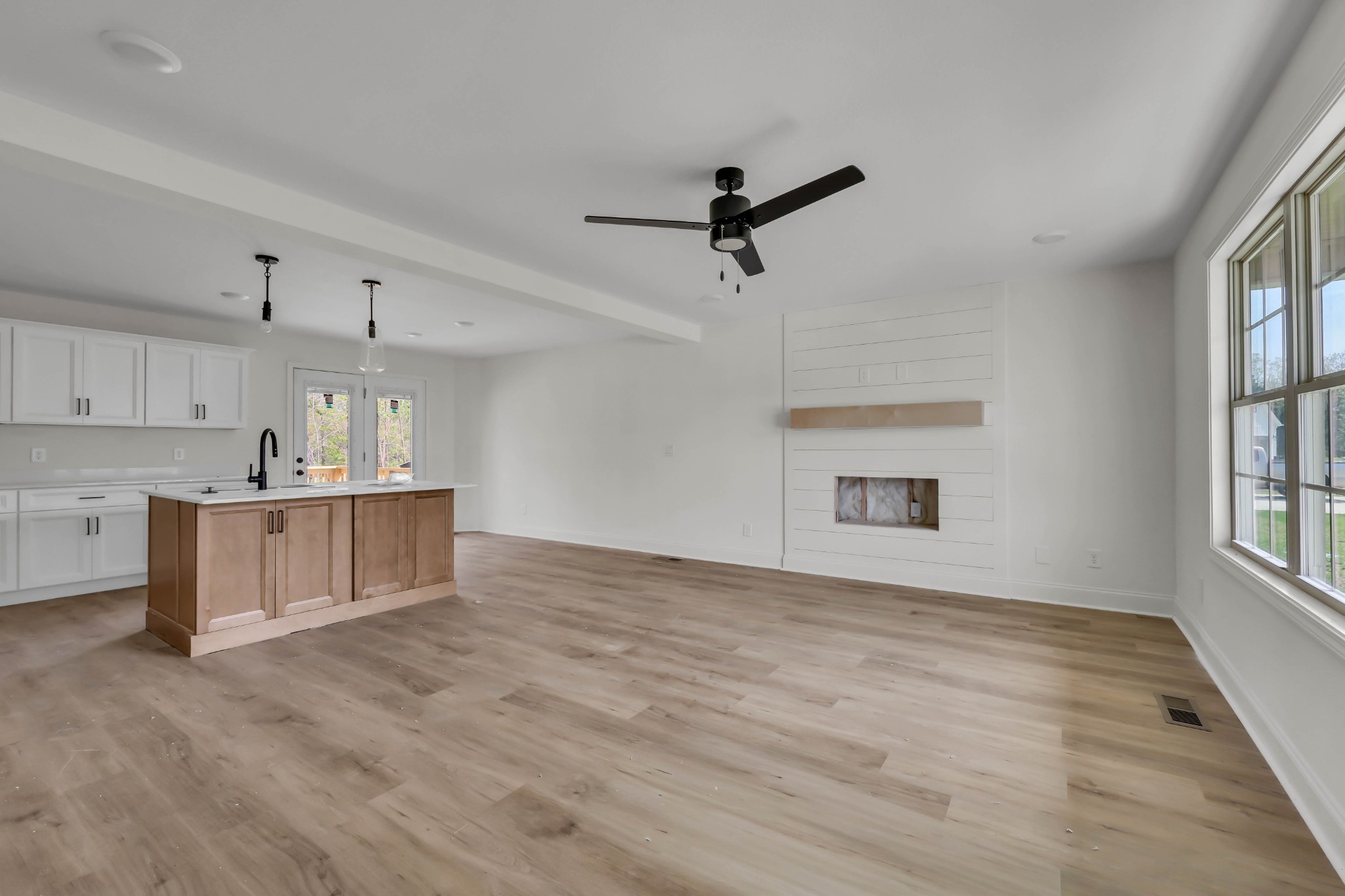 245 Wayne Hall Road Clarksville, TN 37040 - Photo 4 of 17