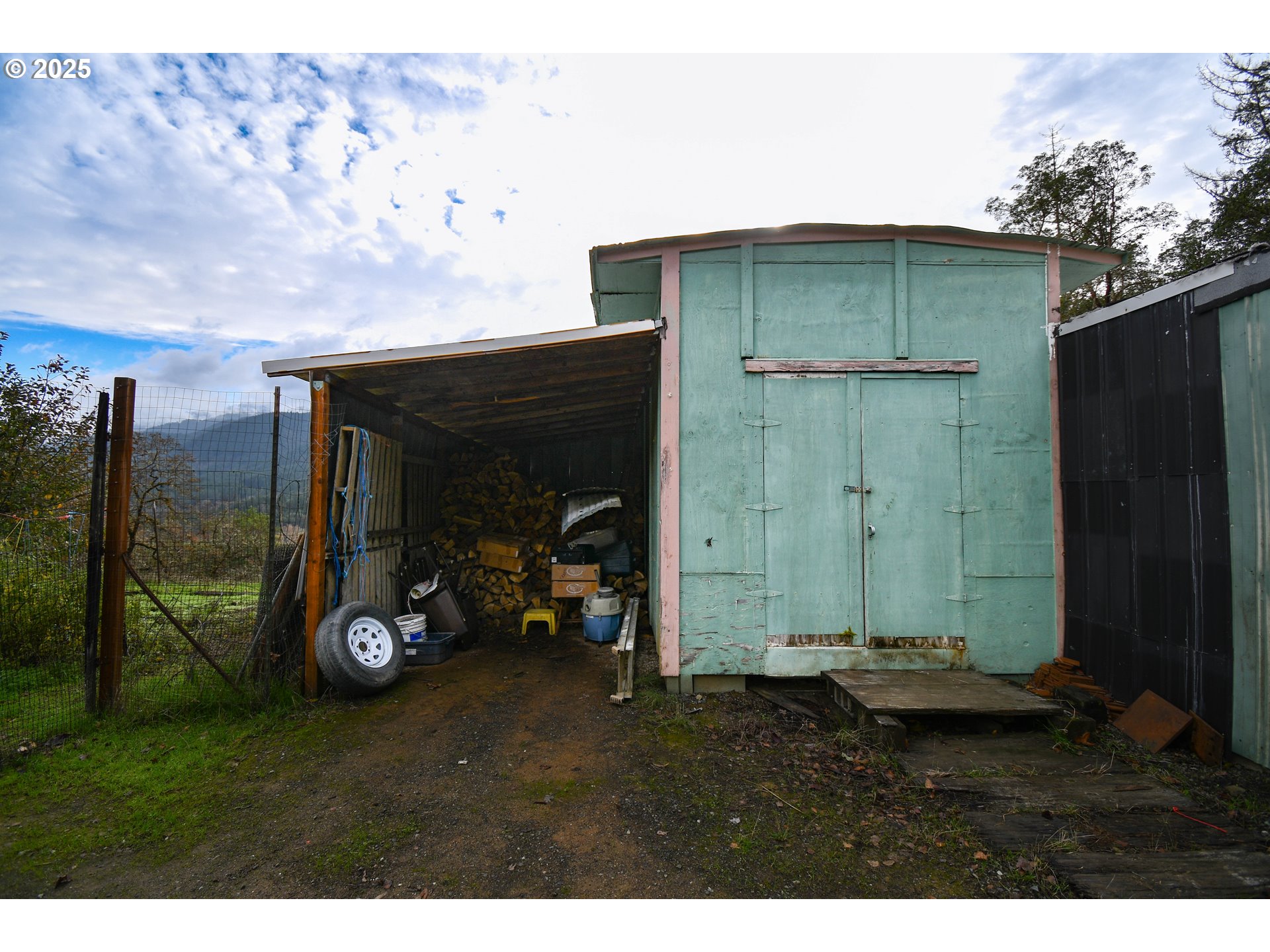 214 Thompson Road Riddle, OR 97469 - Photo 25 of 47