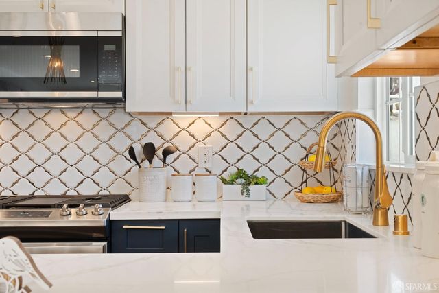 a view of parking area