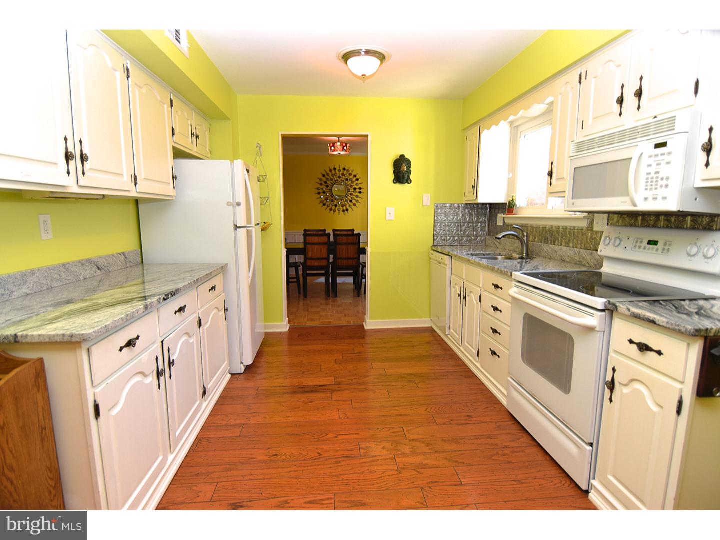 4651 Farming Ridge Boulevard Reading, PA 19606 - Photo 6 of 23