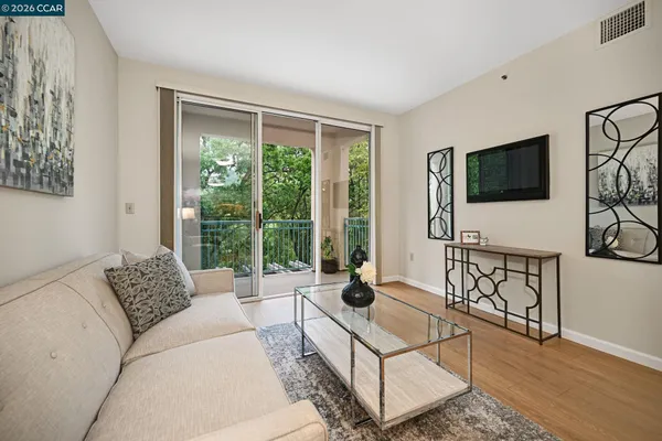 $264,900 | 1840 Tice Creek Drive, Unit 2236, Walnut Creek, CA 94595