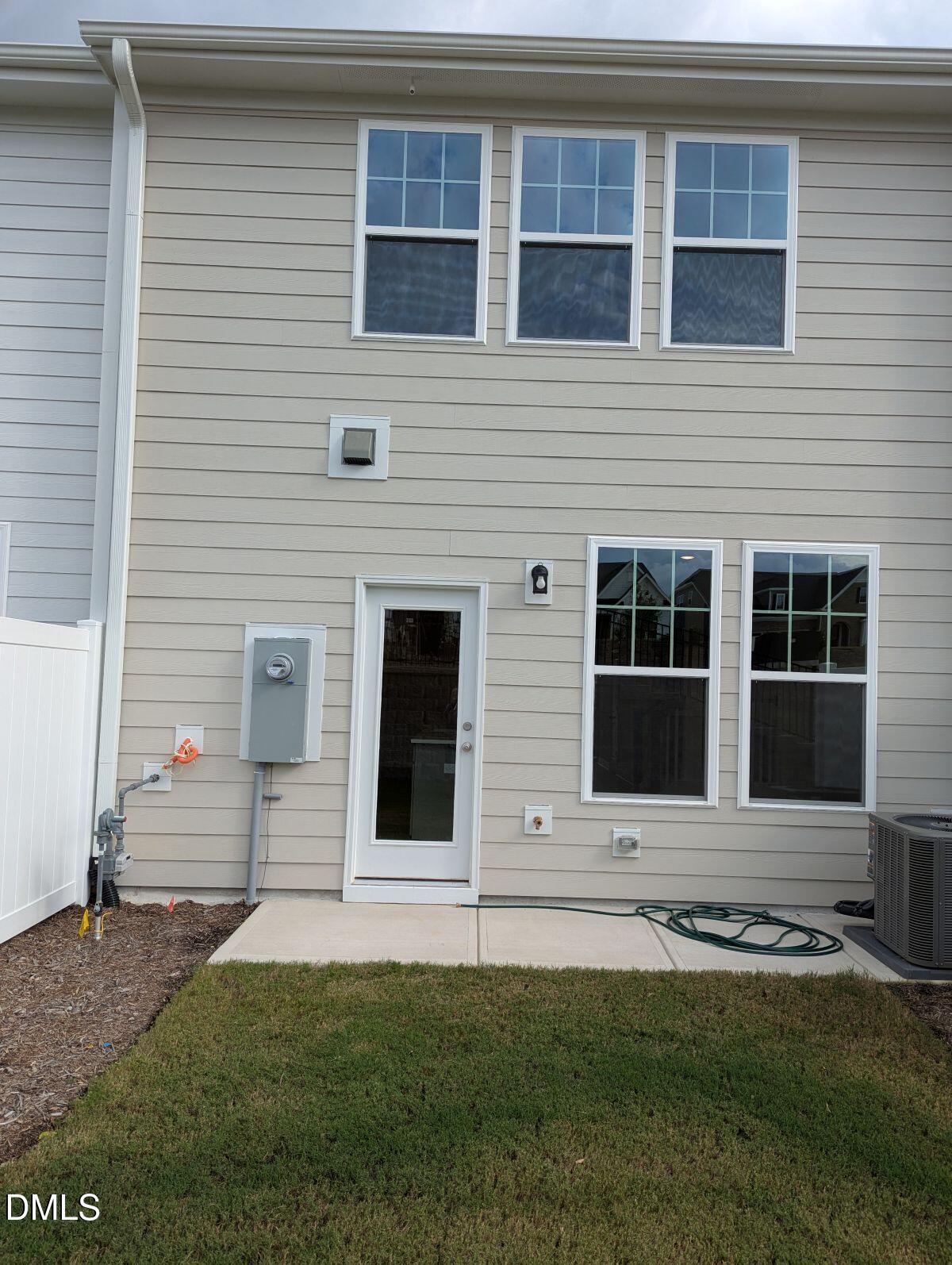 908 Kensley Grv Lane Fuquay-Varina, NC 27526 - Photo 34 of 37 a view of front of house with yard