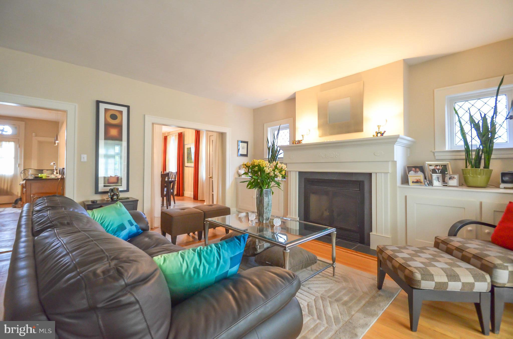 3917 Keswick Road Baltimore, MD 21211 - Photo 4 of 28 Living Room