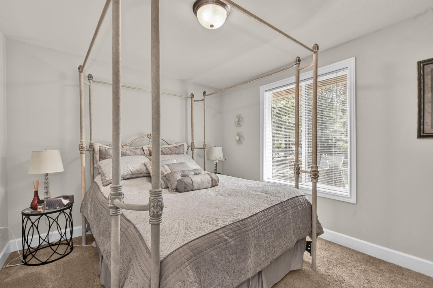 14840 Laurel Road La Pine, OR 97739 - Photo 20 of 32 a bedroom with a bed and window