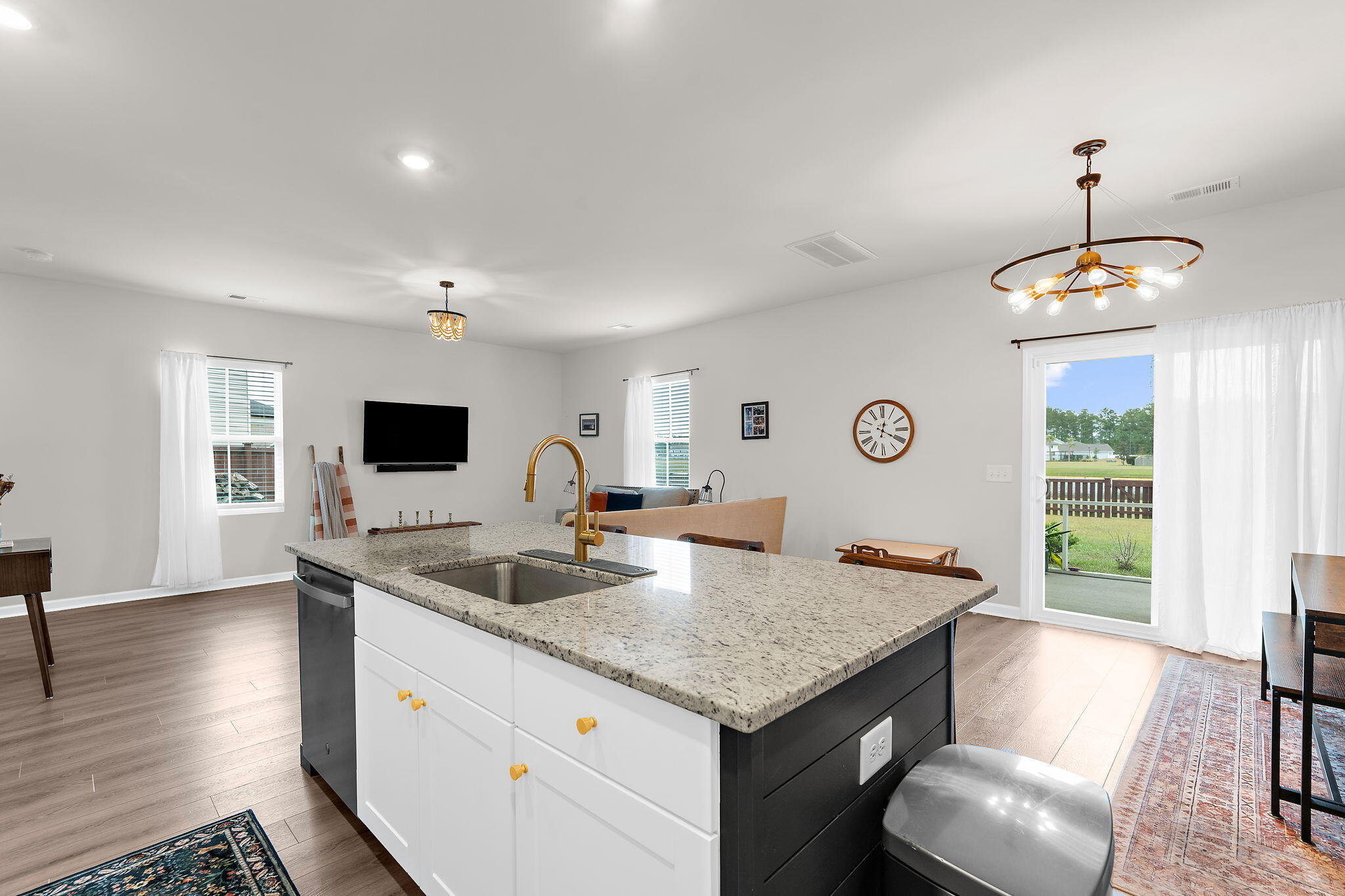 307 Fox Gap Road Summerville, SC 29486 - Photo 8 of 30 21-web-or-mls-DSC07655
