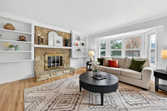 $550,000 | 290 Kinderhook Drive, Chesterfield, MO 63017