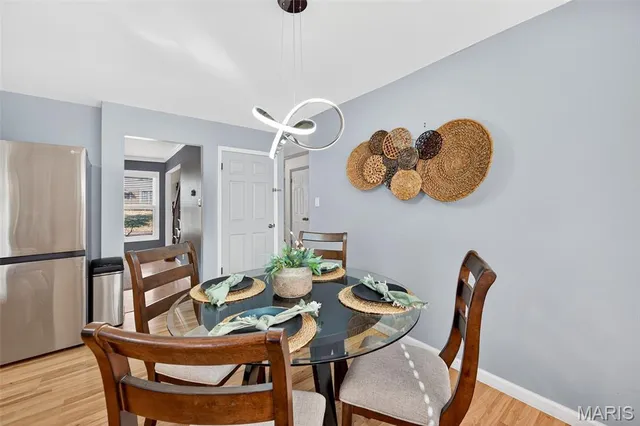 $550,000 | 290 Kinderhook Drive, Chesterfield, MO 63017