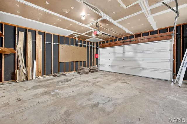 $550,000 | 290 Kinderhook Drive, Chesterfield, MO 63017