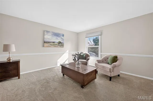 $550,000 | 290 Kinderhook Drive, Chesterfield, MO 63017