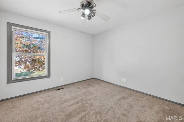 $550,000 | 290 Kinderhook Drive, Chesterfield, MO 63017